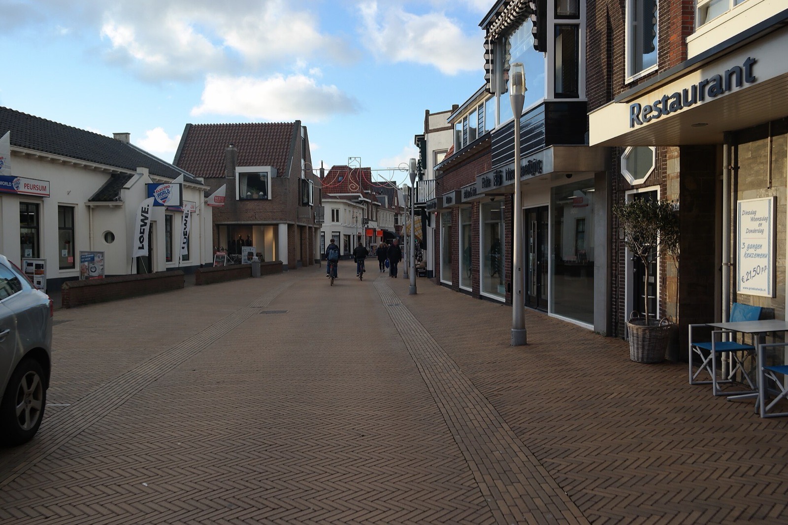 De Voorstraat in Katwijk